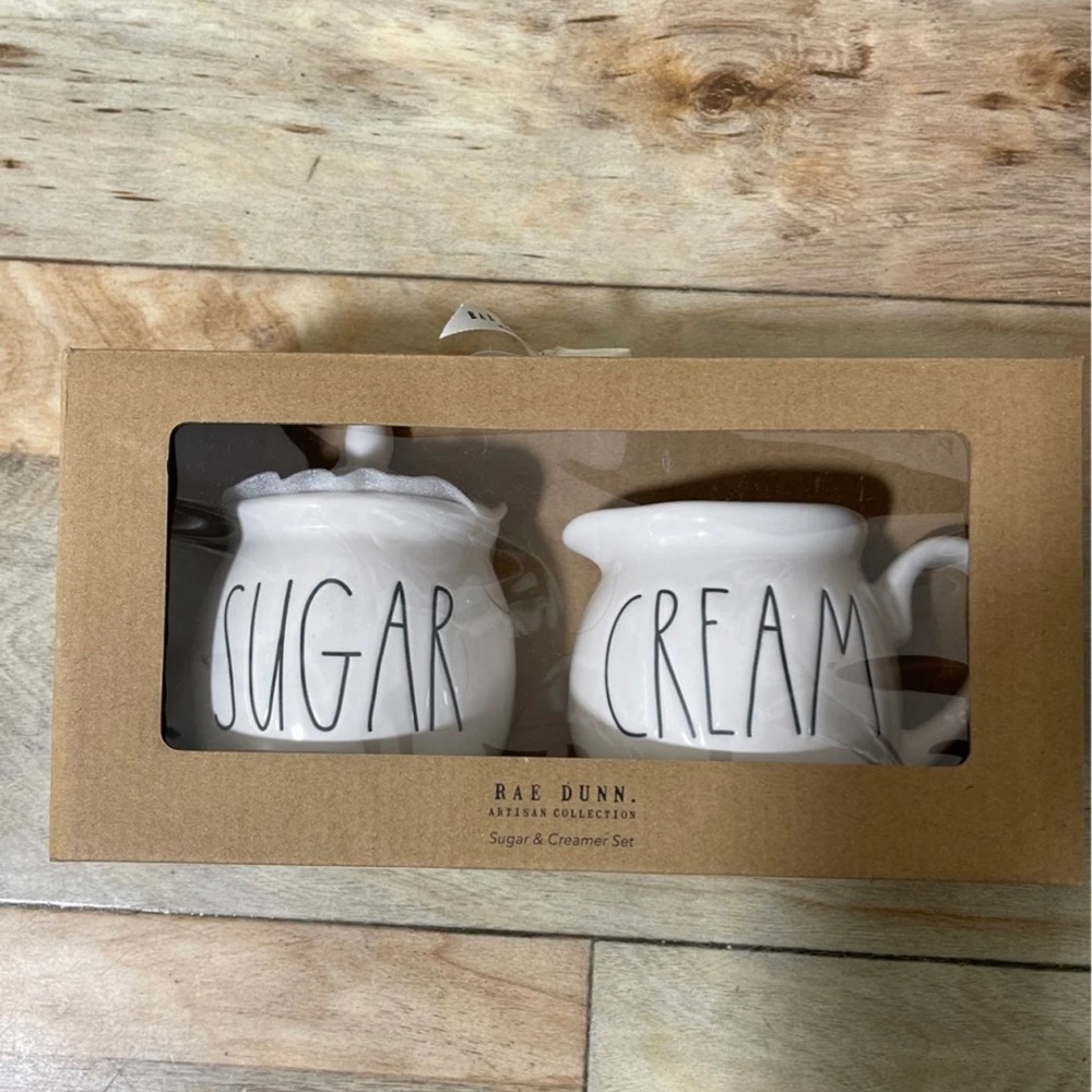 Rae Dunn sugar and creamer set